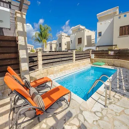 Villa Rent Private Villa 010 *