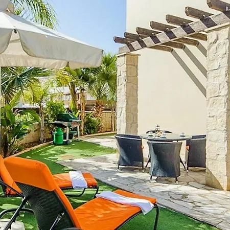 Rent Private Villa 010 *
