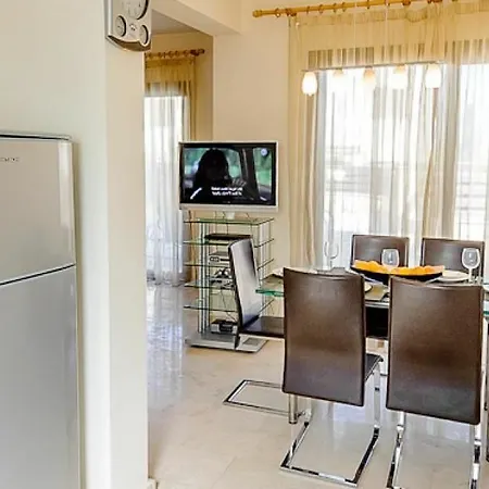 Rent Private Villa 010