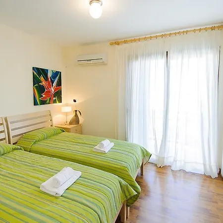 Rent Private 010 * Πρωταράς