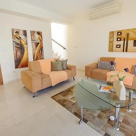 Rent Private 010 Villa *